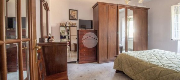 3-salle Appartement à Palombara Sabina, Italy No. 151662 17