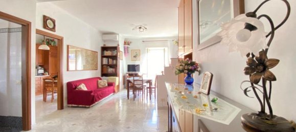 3-salle Appartement à Palombara Sabina, Italy No. 151662 4