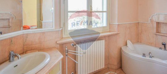 6 bedrooms Villa in Pietrasanta, Italy No. 38807 47