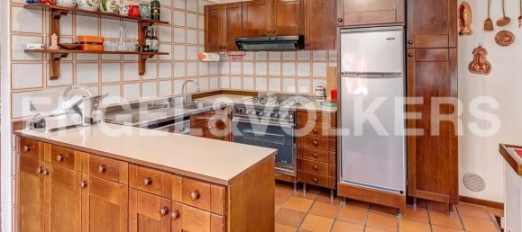 4 bedrooms Villa in Tremezzina, Italy No. 127848 7