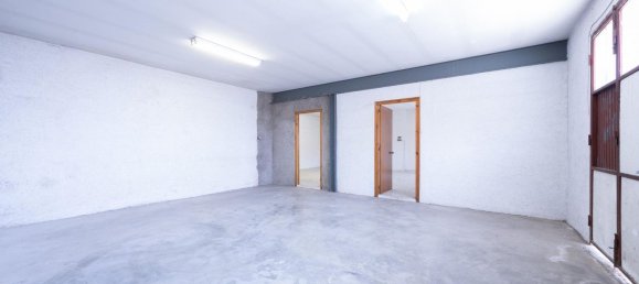 4 bedrooms House in Torello, Spain No. 143403 25