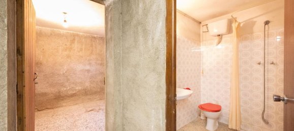 4 bedrooms House in Torello, Spain No. 143403 19