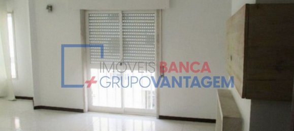 Apartamento de 2 dormitorios en Rio de Mouro, Portugal No. 253992 3