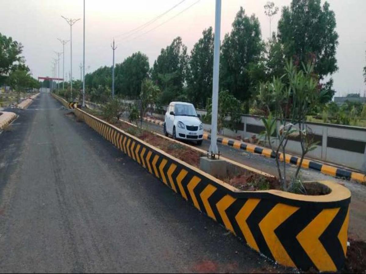  Land in Vijayawada, India No. 35655