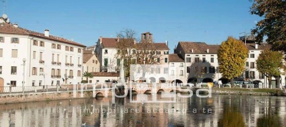 250m² Building in Treviso, Italy No. 238594 9