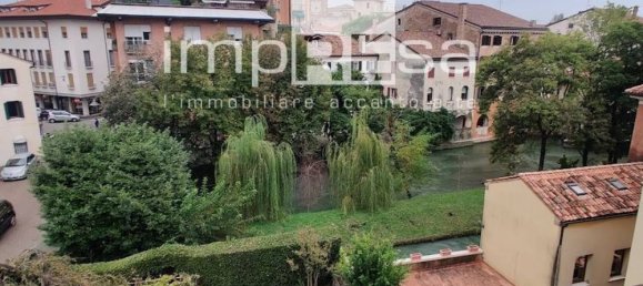 250m² Building in Treviso, Italy No. 238594 3