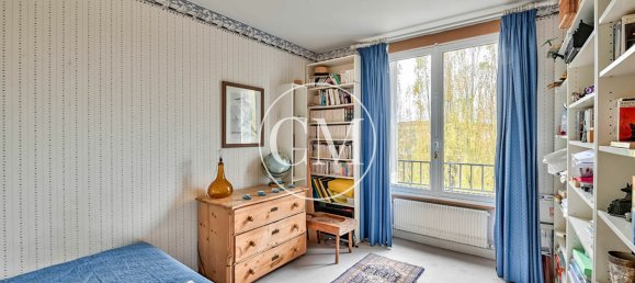 3 chambres Appartement à Versailles, France No. 117572 10
