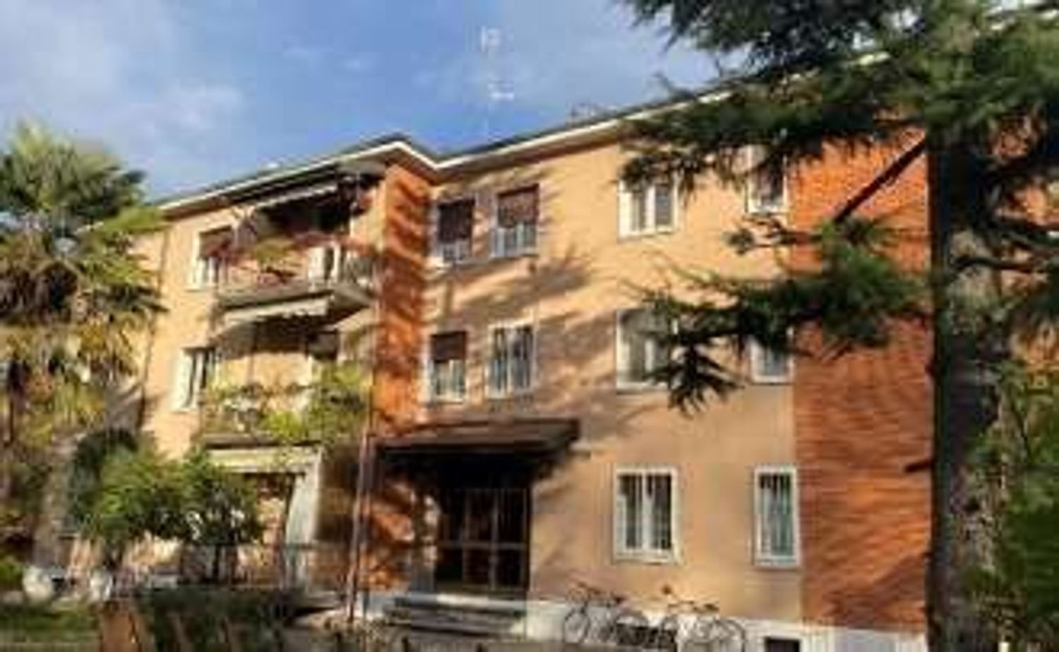 4 rooms Apartment in Senago, Italy No. 291520