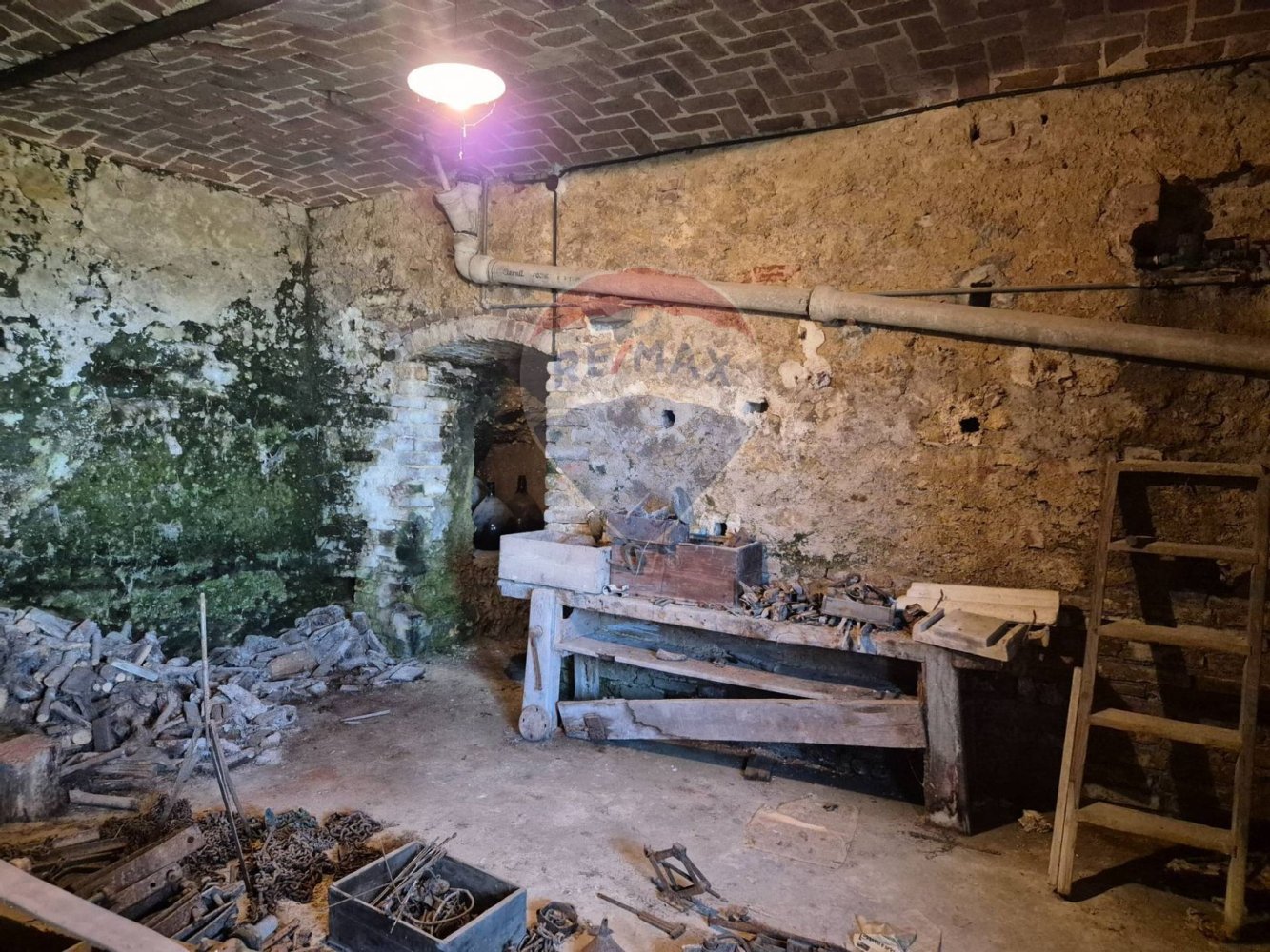 9 bedrooms House in Pino d'Asti, Italy No. 319467