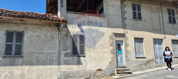 9 bedrooms House in Pino d'Asti, Italy No. 319467 3