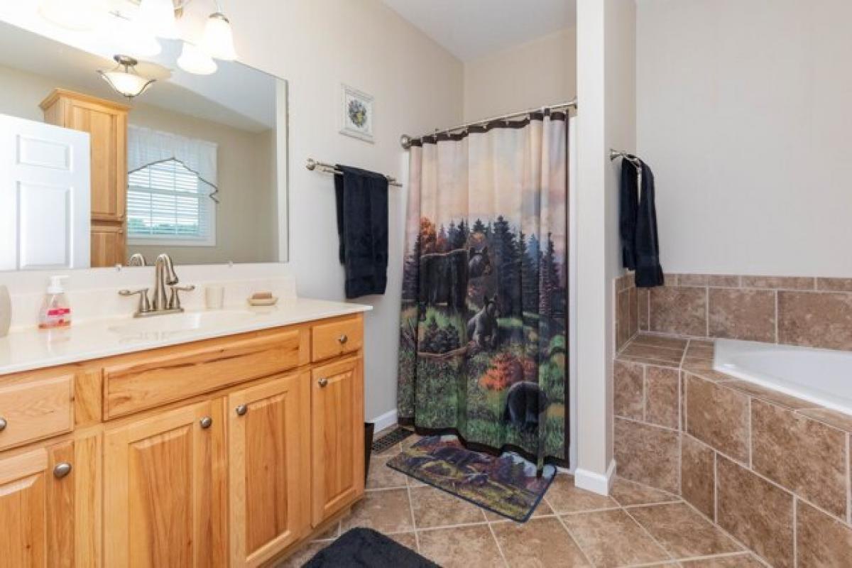 2 bedrooms House in Marshall, USA No. 410348