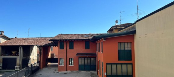 Дом с 3 спальнями в Сан Джервазио Брешано, Италия № 365365 2