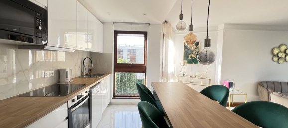 Apartamento de 3 dormitorios en Yvelines, France No. 124606 3