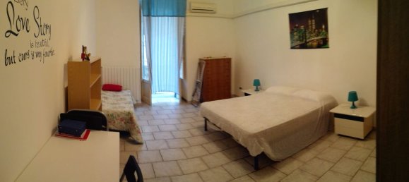3-salle Appartement à Bari, Italy No. 37386 4
