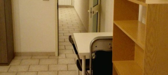 3-salle Appartement à Bari, Italy No. 37386 5