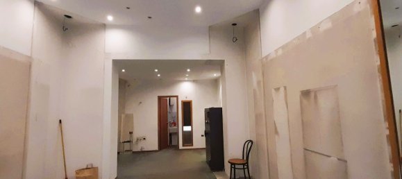 40m² Commercial property in Milan, Italy No. 239213 9