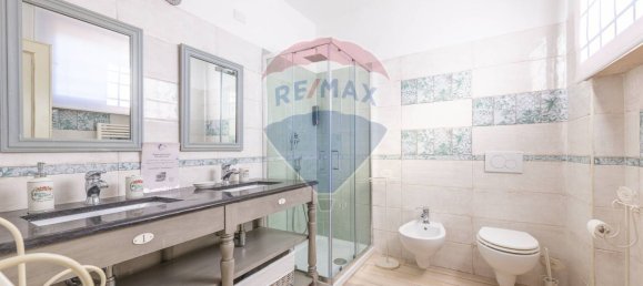 5 Schlafzimmer Haus in Fiumicino, Italy, Nr. 170229 25