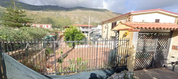 Villa de 2 dormitorios en Carini, Italy No. 360257 2