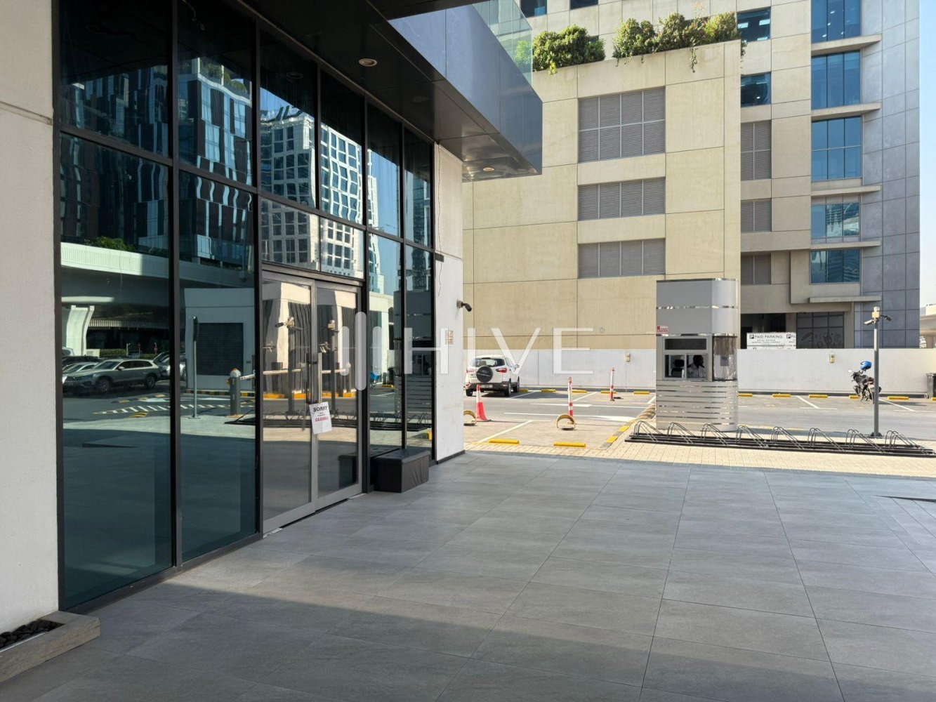 Tienda en Business Bay, UAE 254.9 m² No. 54008