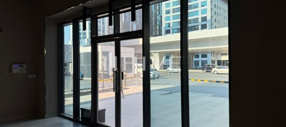 Tienda en Business Bay, UAE 254.9 m² No. 54008 2