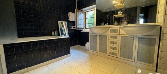 Casa de 4 dormitorios en La Fontenelle, France No. 259511 6