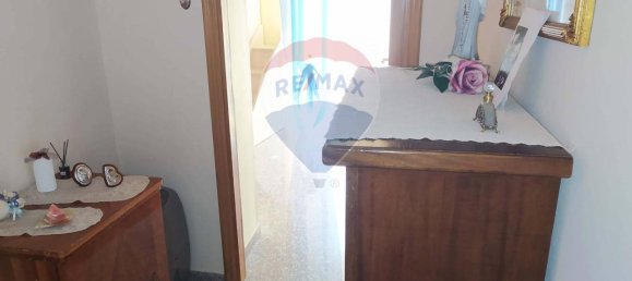 4 rooms Apartment in Monte Sant'Angelo, Italy No. 123877 6