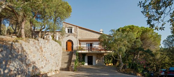 Villa de 5 dormitorios en Castell-Platja d'Aro, Spain No. 43656 2