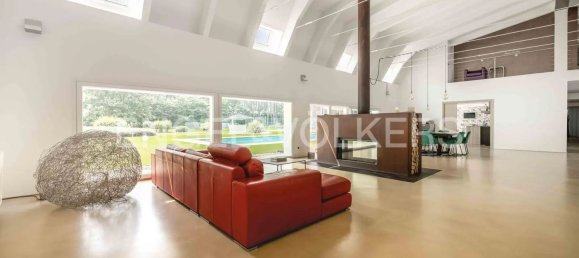 14 rooms Villa in Borgo Ticino, Italy No. 105810 4