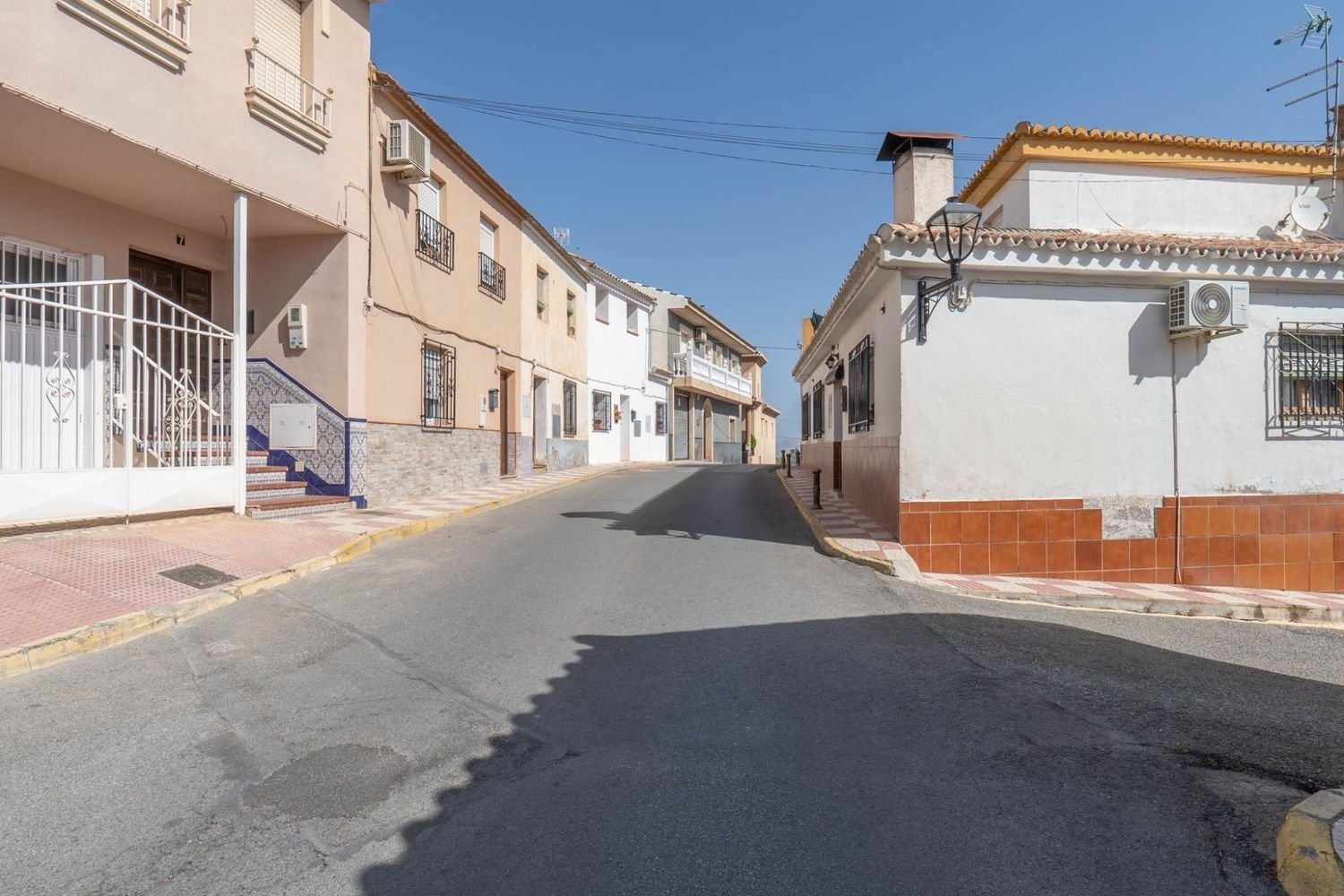 3 bedrooms House in Granada, Spain No. 150339