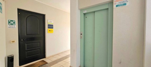 5 rooms Office in Sardinia, Italy No. 311490 2