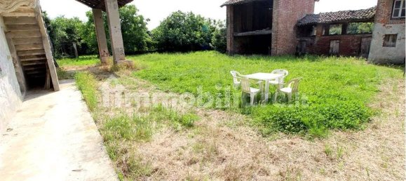 2 غرف نوم منزل في Casalvolone, Italy رقم 284164 3