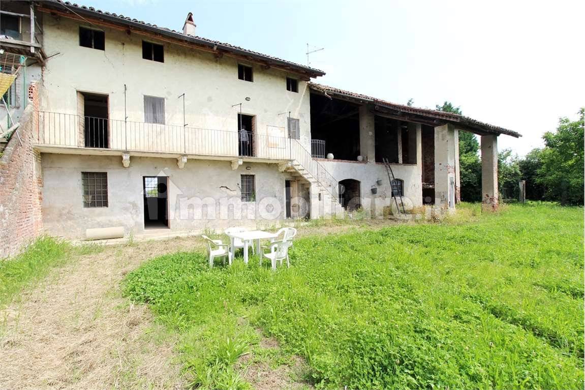 2 غرف نوم منزل في Casalvolone, Italy رقم 284164