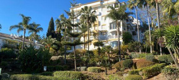 4 bedrooms Apartment in Marbella, Spain No. 5556 11