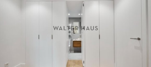 Квартира с 4 спальнями в Мадрид, Испания № 125537 20