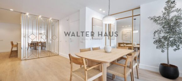 Квартира с 4 спальнями в Мадрид, Испания № 125537 2