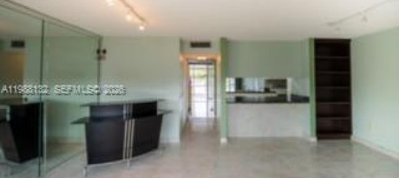 3 dormitorios dúplex en venta en Miami, Miami-Dade, Florida, USA № 614469 18