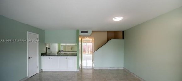 3 dormitorios dúplex en venta en Miami, Miami-Dade, Florida, USA № 614469 14