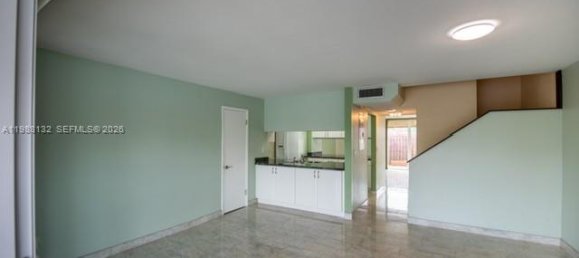 3 dormitorios dúplex en venta en Miami, Miami-Dade, Florida, USA № 614469 15