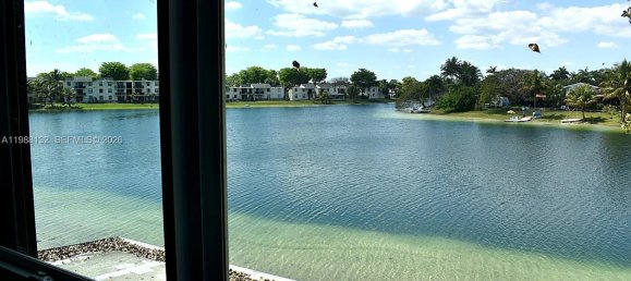 3 dormitorios dúplex en venta en Miami, Miami-Dade, Florida, USA № 614469 13