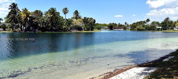 3 dormitorios dúplex en venta en Miami, Miami-Dade, Florida, USA № 614469 9