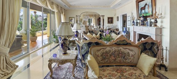 5 bedrooms Villa in Benahavis, Spain No. 4586 7