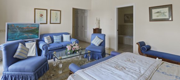 5 bedrooms Villa in Benahavis, Spain No. 4586 21