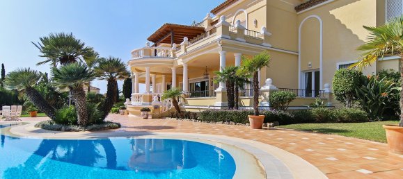 5 bedrooms Villa in Benahavis, Spain No. 4586 2
