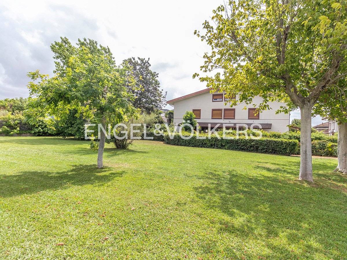 4 bedrooms House in Rome, Italy No. 319545