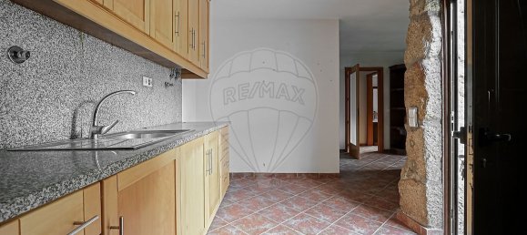 3 bedrooms House in Santiago de Piaes, Portugal No. 171471 13