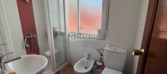 2 bedrooms Apartment in Madrid, Spain No. 145174 9
