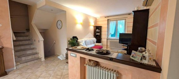 2 Schlafzimmer Villa in Cavernago, Italy, Nr. 337813 12