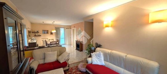 2 Schlafzimmer Villa in Cavernago, Italy, Nr. 337813 10