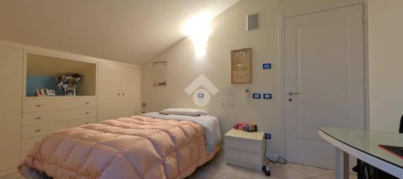 2 Schlafzimmer Villa in Cavernago, Italy, Nr. 337813 8