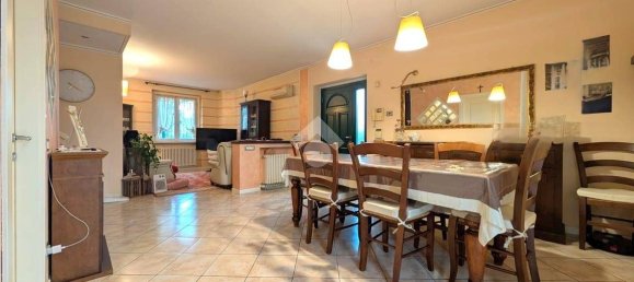 2 Schlafzimmer Villa in Cavernago, Italy, Nr. 337813 22